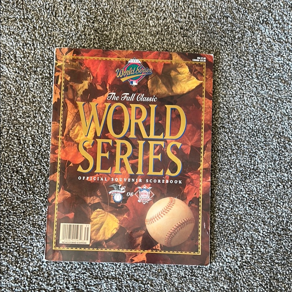 1993 The Fall Classic World Series official souvenir scorebook
